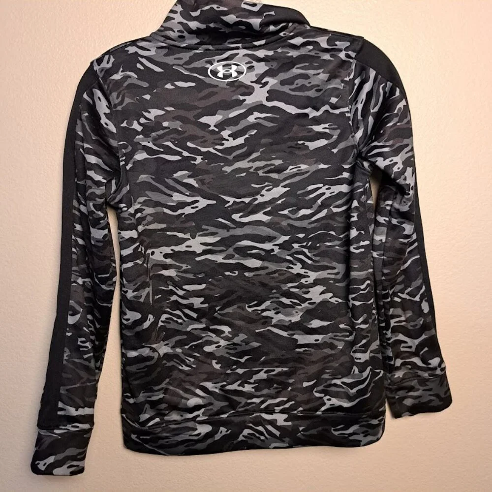 Under Armour Youth Medium Track Camo Jacket full zip‎ long sleeve black grey